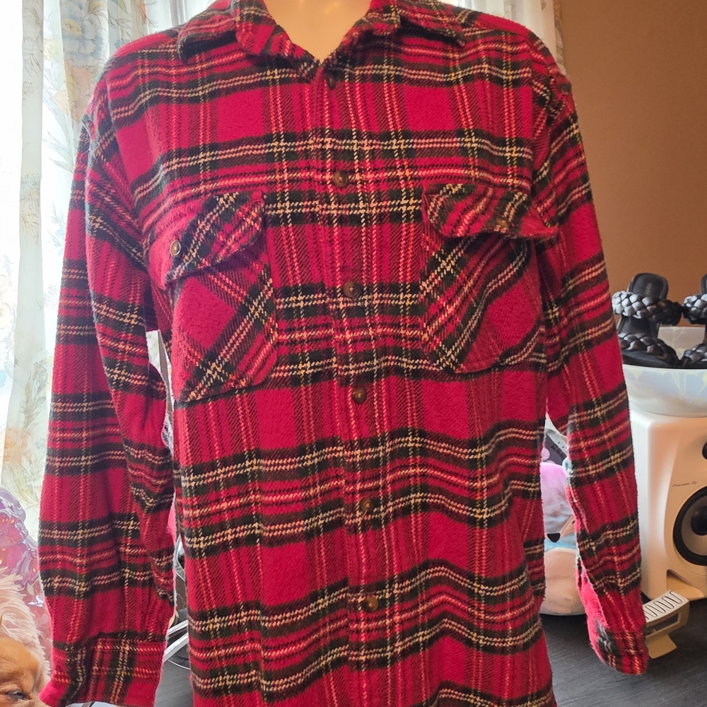 100% Cotton Men's Red Plaid Button-Down Shirt - Casual Flannel Style